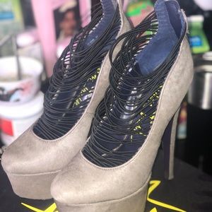 LONDON TRASH PLATFORM HEELS